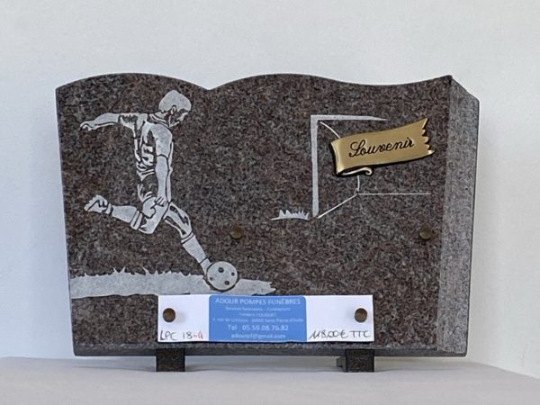 Plaque ornée d'un footballeur et gravée "Souvenir"- Réf LPC 18 - 4